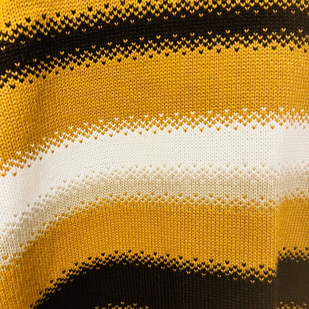 NEW VINTAGE SWEATER - Picture 3 of 7